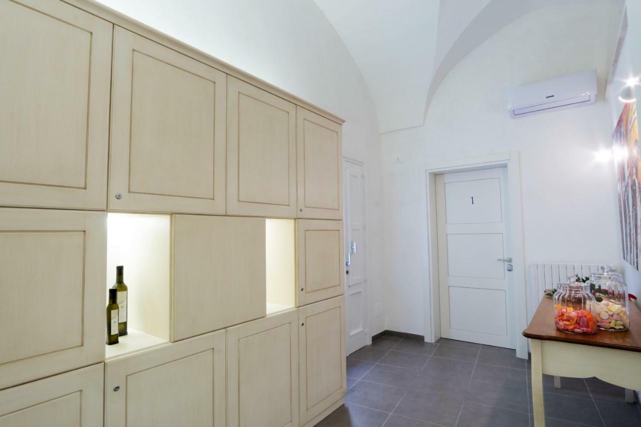 Bed and Breakfast Le Stanze Del Duomo Лечче Экстерьер фото